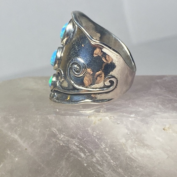 Sterling Silver Lab Opal Cigar Ring - by Didae Israel - Picture 4 of 5